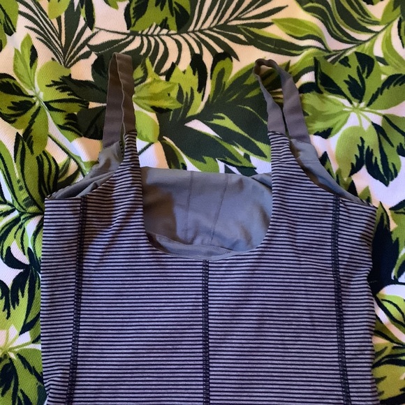 Striped yoga tank - Picture 3 of 4